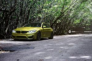 BMW M4 Coupe on ADV.1 Wheels (ADV05SMV2CS) 2015 года